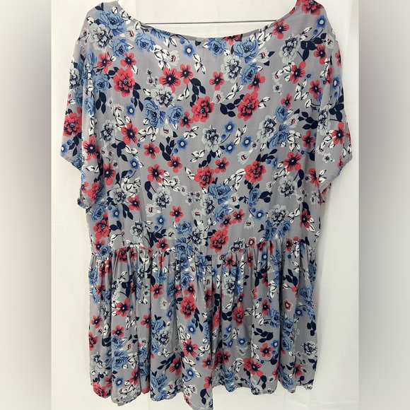 TORRID Floral Blouse - Picture 2 of 5